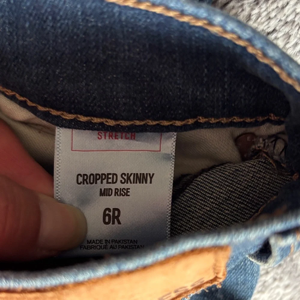 Express Women's Ripped Denim Jeans - Picture 4 of 5